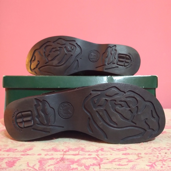 Mephisto Geike clogs, black/ patent leather - Size 8 - Picture 6 of 7